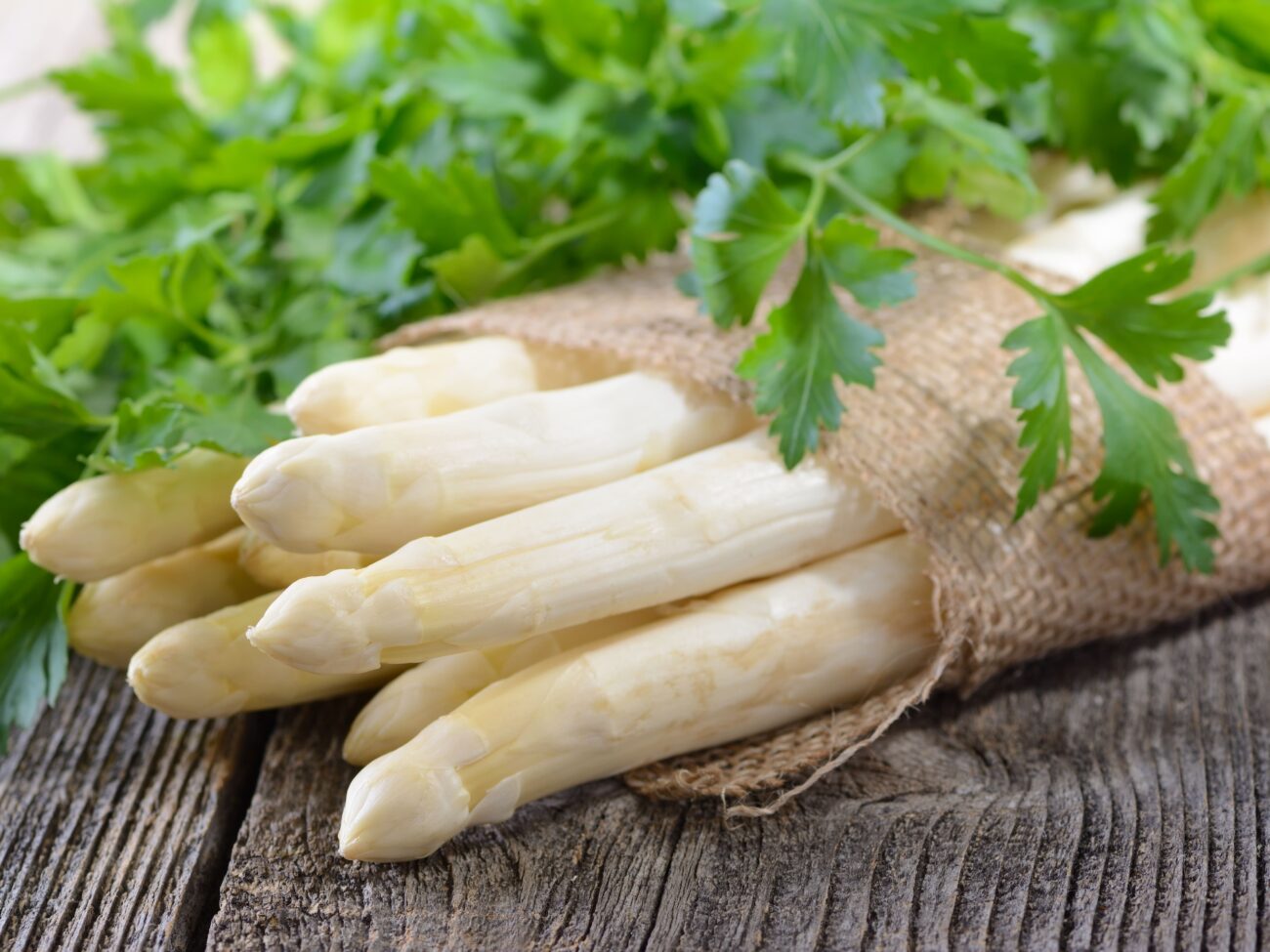 Spargel im Hunsrück: Frischer Genuss direkt vom Feld